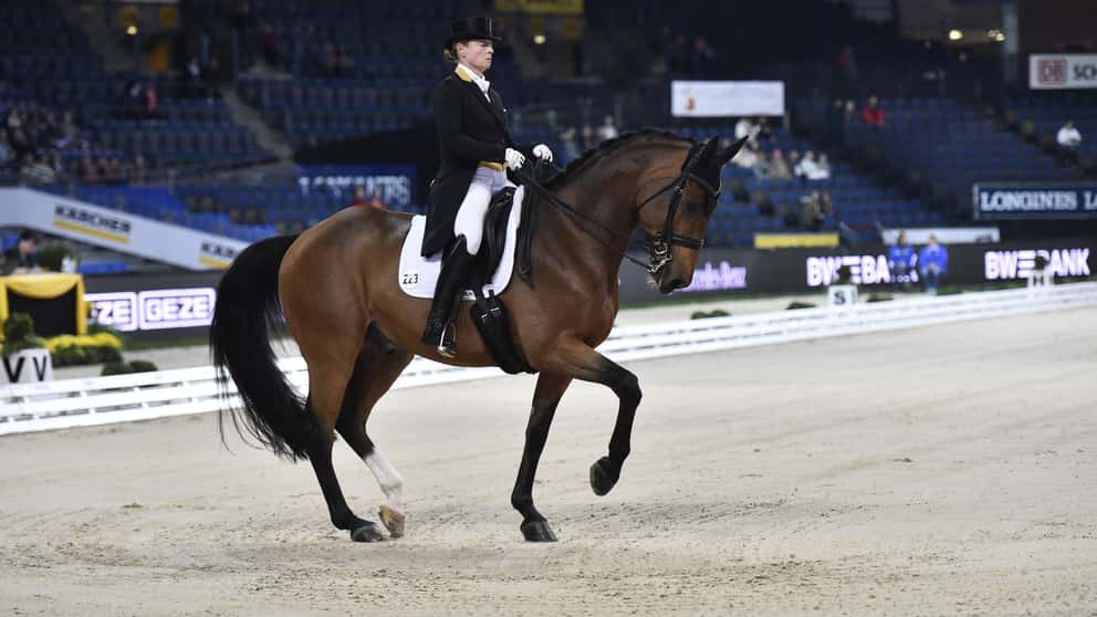 Stuttgart: Isabell Werth auch in Special-Tour vorne ...